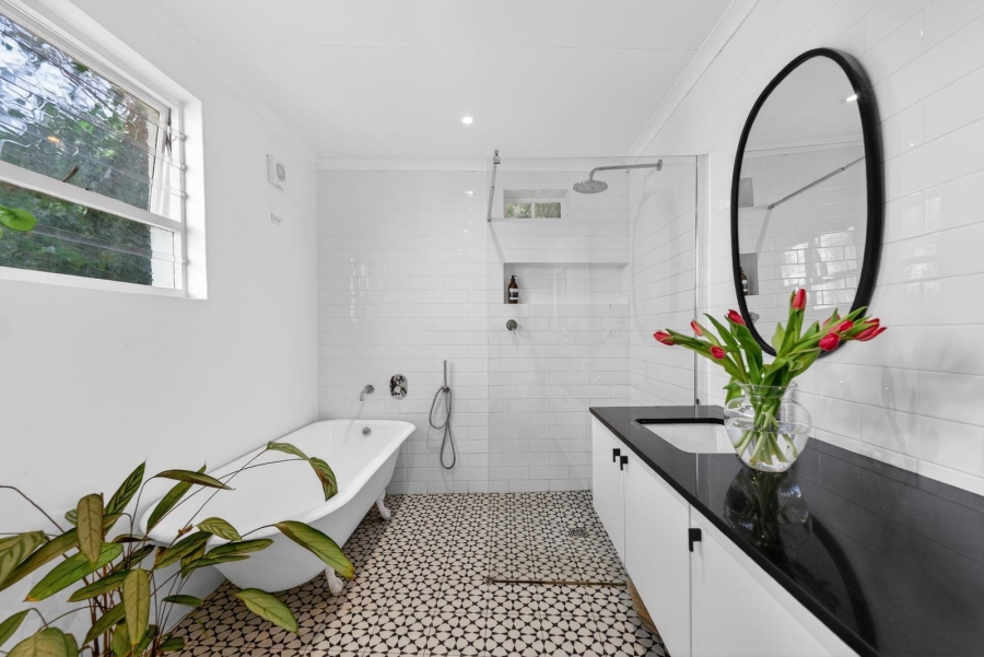 4 Bedroom Property for Sale in Oranjezicht Western Cape